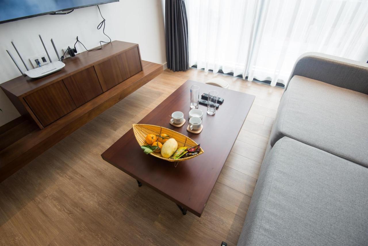 22Housing Hotel & Apartment 81 Linh Lang Hanoi Exteriör bild