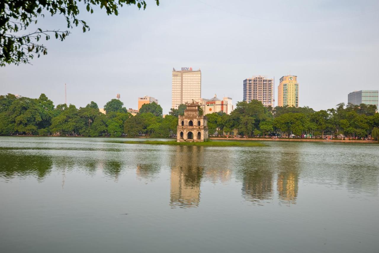 22Housing Hotel & Apartment 81 Linh Lang Hanoi Exteriör bild