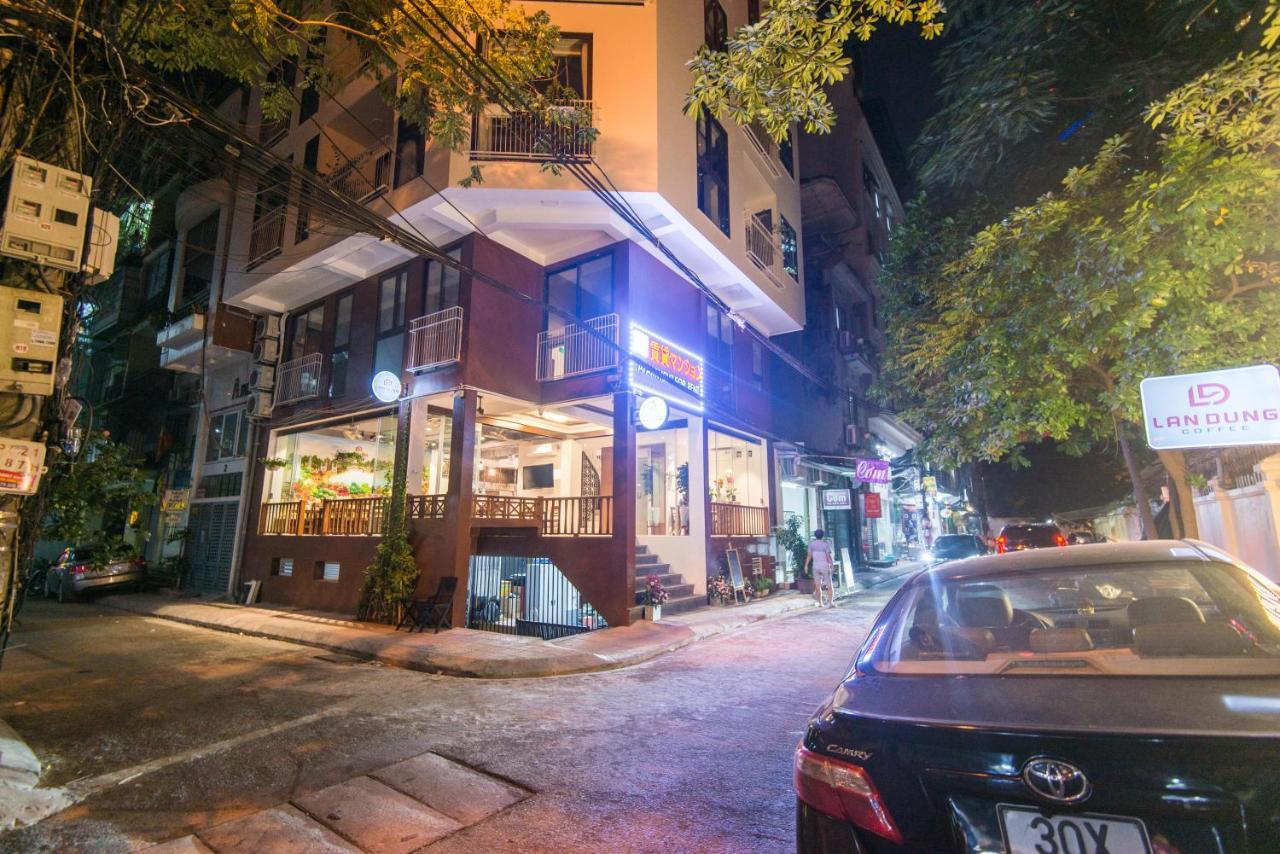 22Housing Hotel & Apartment 81 Linh Lang Hanoi Exteriör bild