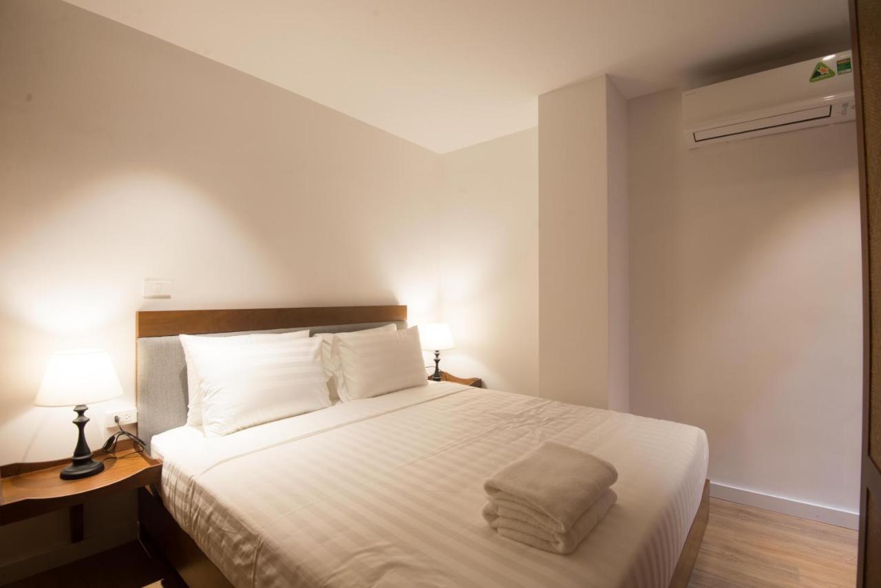 22Housing Hotel & Apartment 81 Linh Lang Hanoi Exteriör bild