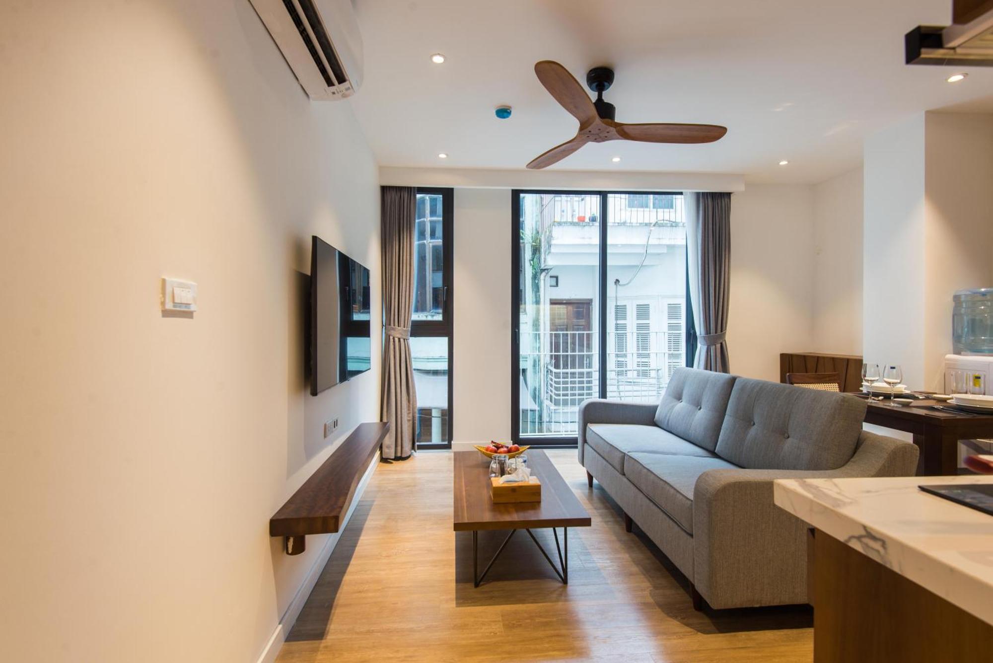 22Housing Hotel & Apartment 81 Linh Lang Hanoi Exteriör bild