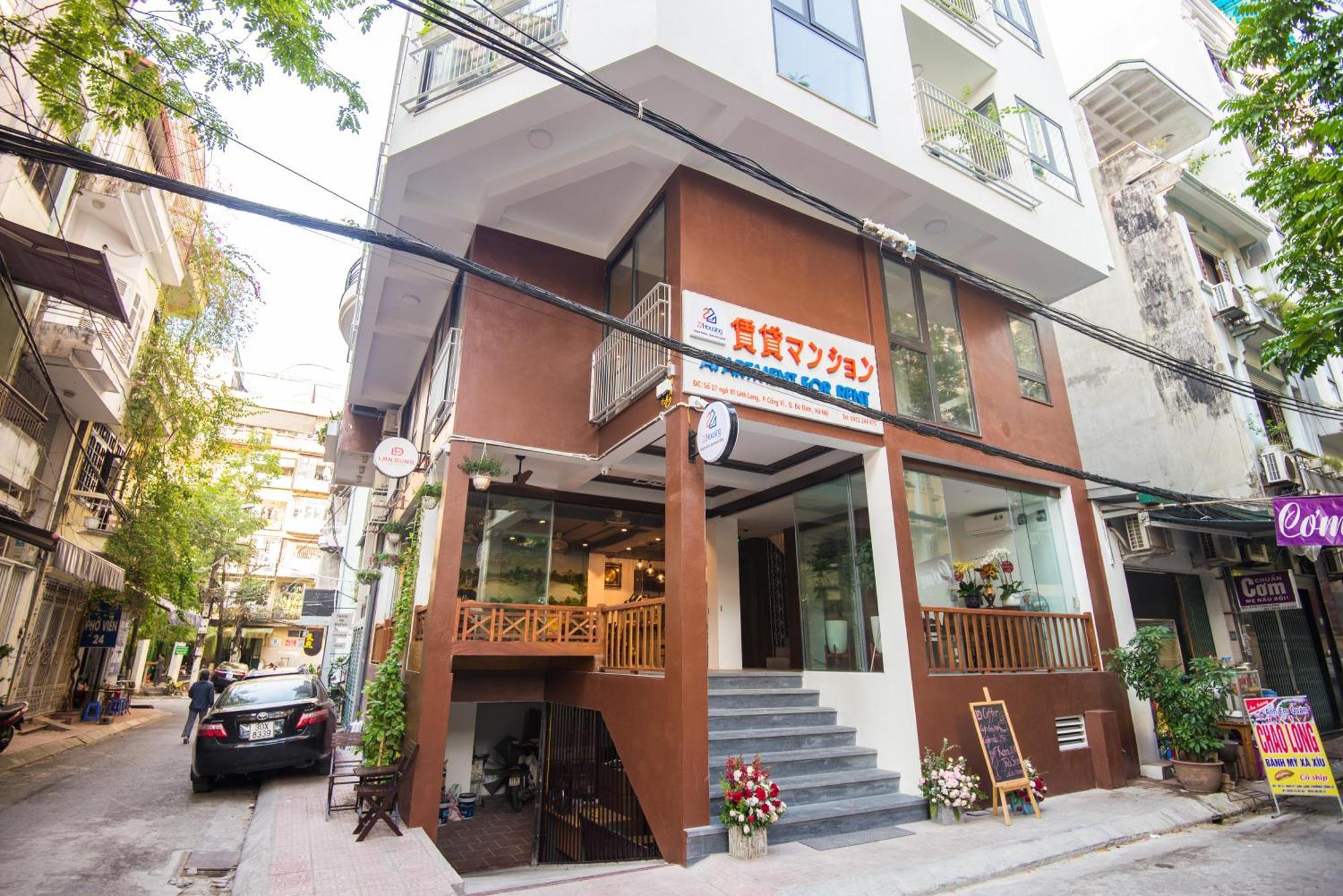 22Housing Hotel & Apartment 81 Linh Lang Hanoi Exteriör bild