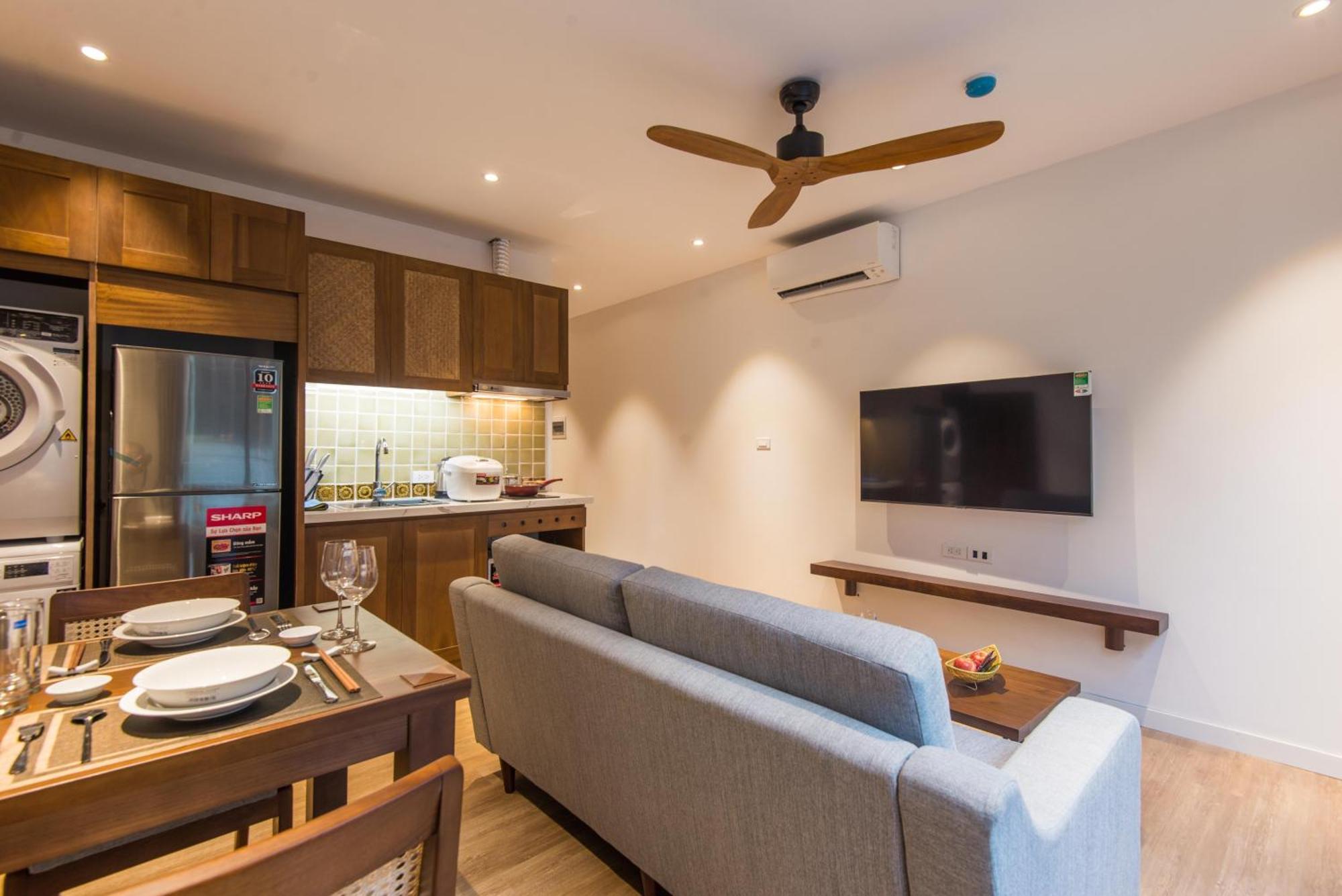 22Housing Hotel & Apartment 81 Linh Lang Hanoi Exteriör bild
