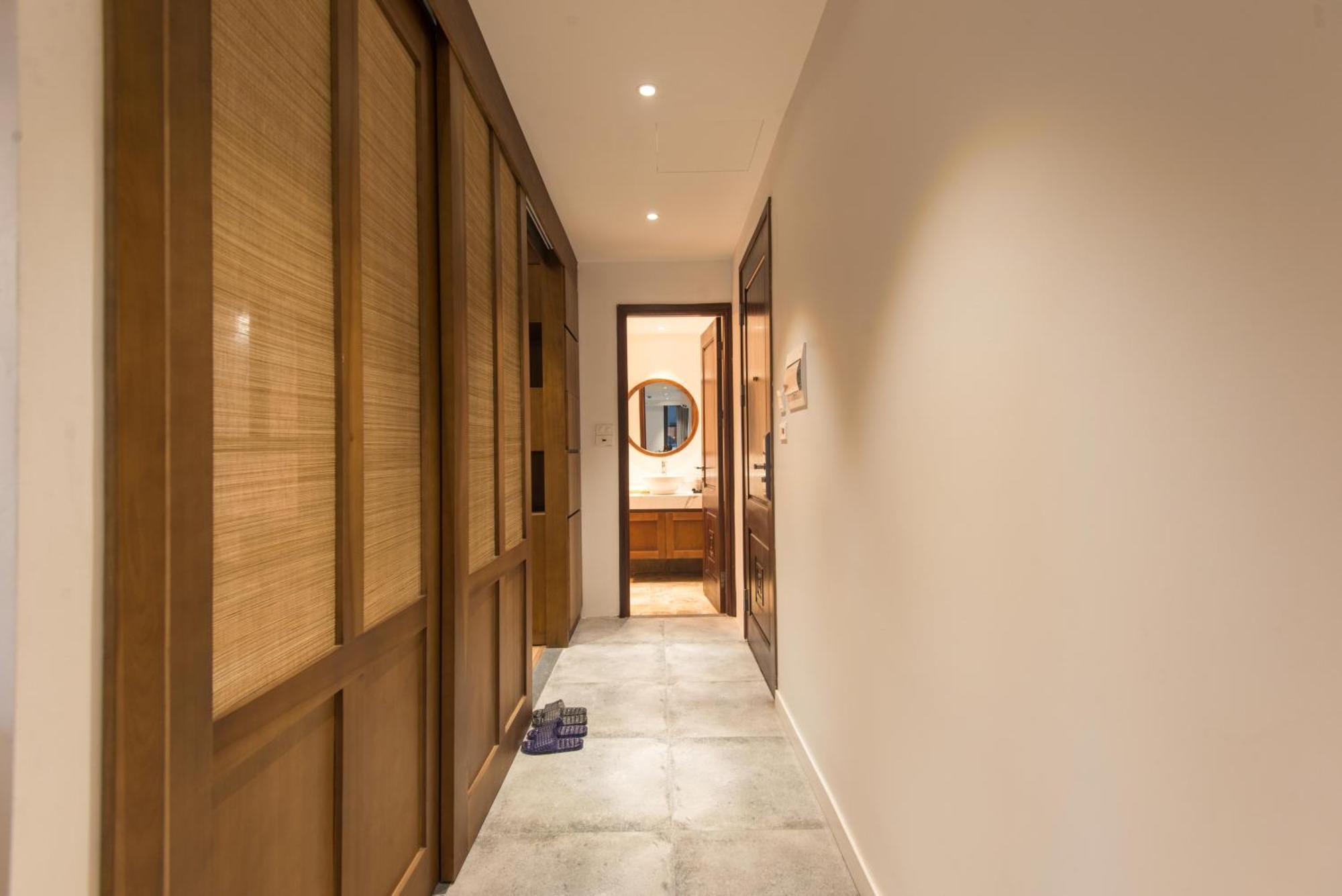 22Housing Hotel & Apartment 81 Linh Lang Hanoi Exteriör bild